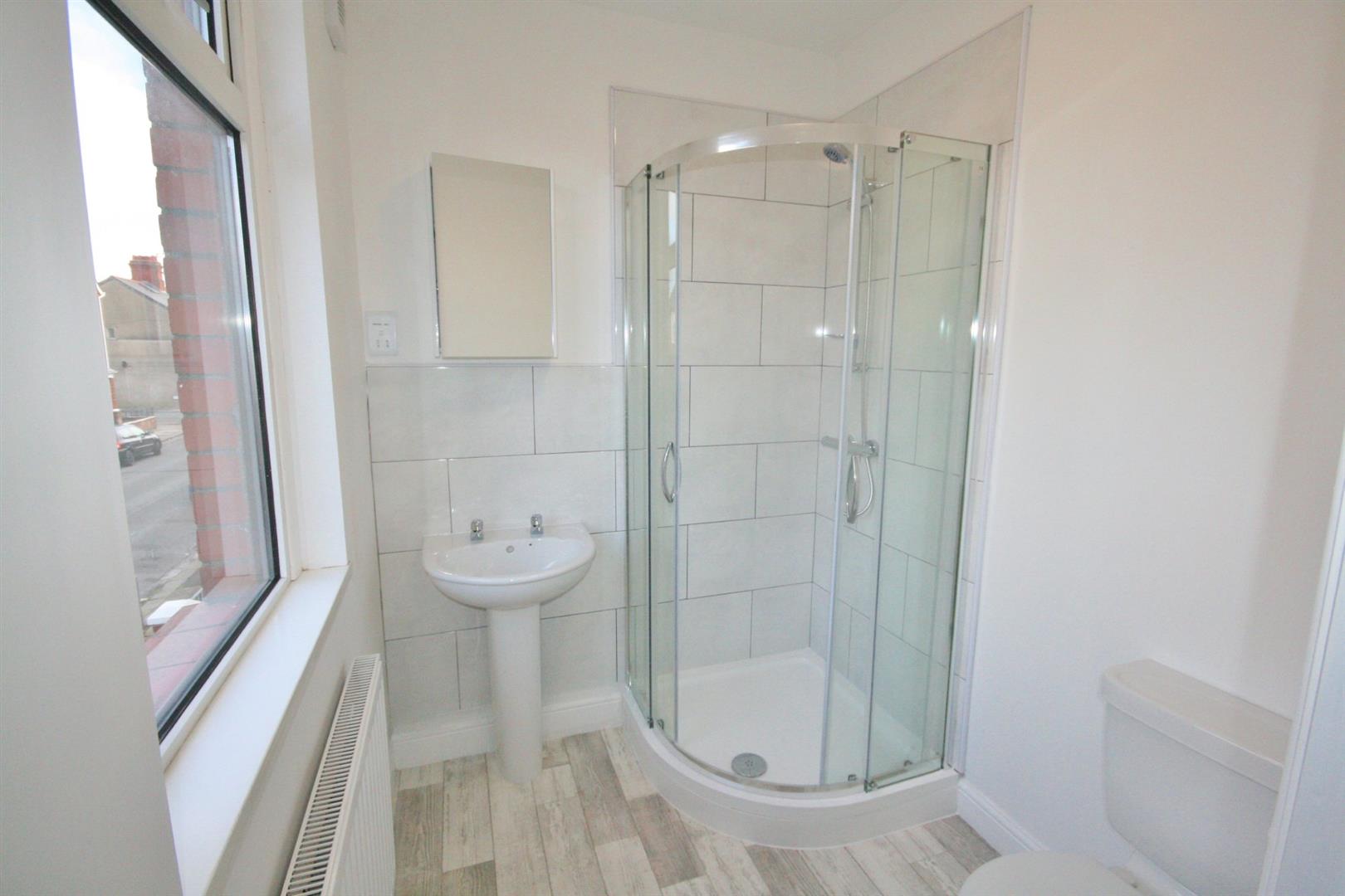 45 Victoria Road, Barry. Vale of Glamorgan. CF62 6PG